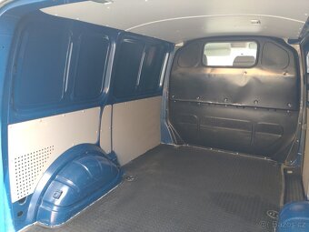 VOLKSWAGEN TRANSPORTER 2.0 TDi T6 - DPH - 76.000 km - 12