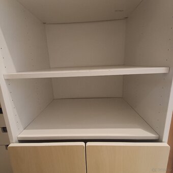 Knihovna Ikea - 12