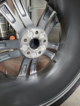 VW Arteon Sebring R18  TOP zimní kola - 12