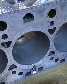 Porsche Cayenne 4.8 blok motoru - 12