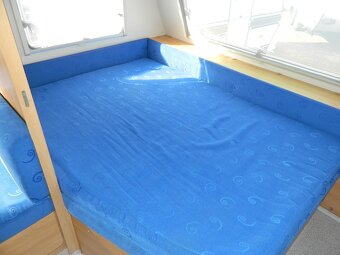 Karavan Knaus pro 6 osob - 12