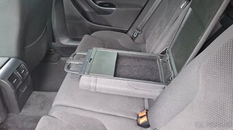 Volkswagen Passat 2.0 TDi 125 kW, common rail ČR, garáž - 12