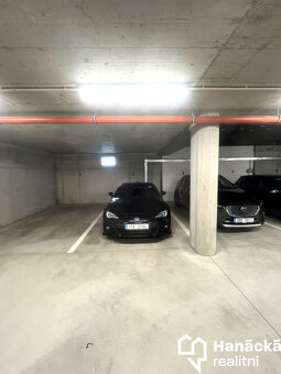 Pronájem bytu 1+kk s garáží v Olomouci, Loudova ul. - 12