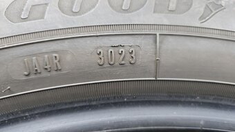 Zimní pneu 205/55/19 Good Year - 12