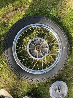 ORIGINÁL NEPOUŽITÉ ZADNÍ KOLO NA MOTOCYKL JAWA ČZ PANELKA - 12
