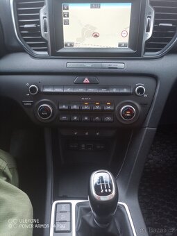 Kia Sportage 2.0 CRDI 136 kW 4x4 - 12