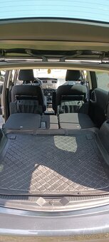 Mazda 5 - 12