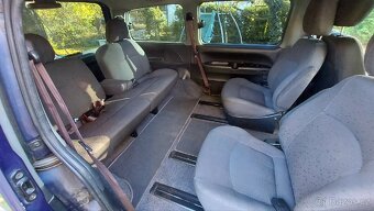Hyundai H-1 2.5CRDi, 7 mist, nepojizdne, ztraci vodu - 12