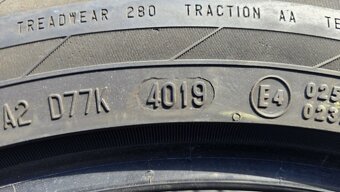 Letní pneu 245/45/19 Continental - 12