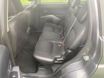 Citroen C-Crosser 2.2 HDi 115kw //kupČR 2007//naj. 80 tis.KM - 12