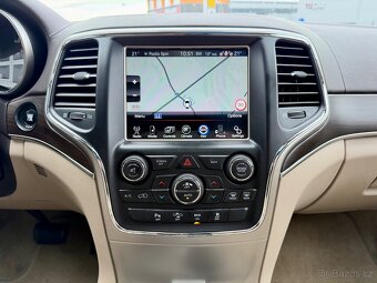 Jeep Grand Cherokee 3.0CRD 184KW OVERLAND - 12