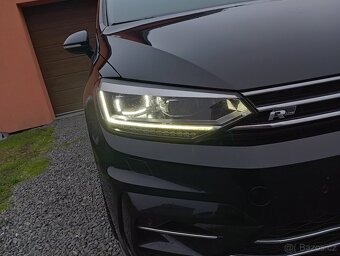 Volkswagen Touran R-Line, 7 místný DSG - 12