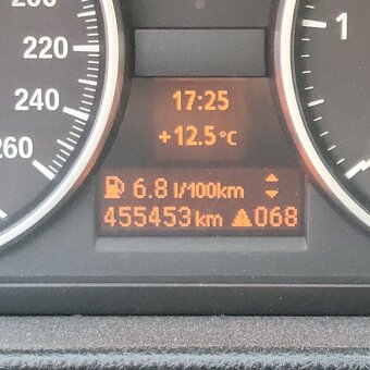 BMW E91MPACKET  320D 135KW ROK 2011 - 12