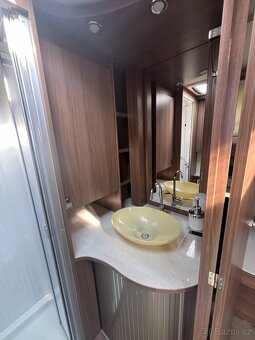 Karavan Burstner Averso Top 560 TK, palandy, mover - 12