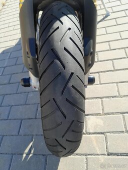 Aprilia Dorsoduro 750 - 23 kW - 12