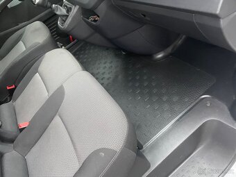 Renault Trafic 2.0 Blue Dci , 150k . - 12