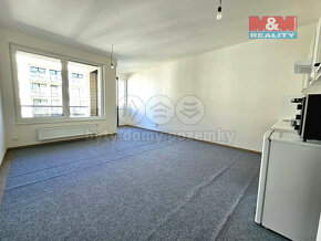 Pronájem bytu 1+kk, 33 m², ul. náměstí Olgy Scheinpflugové - 12