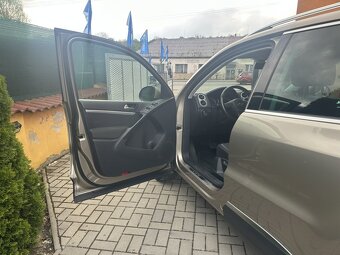 VW Tiguan LIFE 2.0TDi 103kW 4x4 DSG serviska - 12