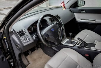 Volvo V50 2.0 D - 12