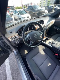 Mercedes-Benz E 200 CDI (2014) – automat, výbava, bez invest - 12