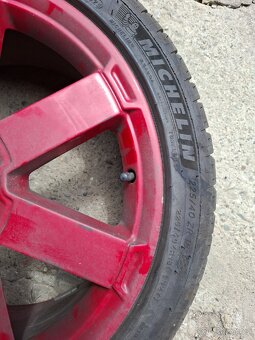 Kola Ford R18 - 12