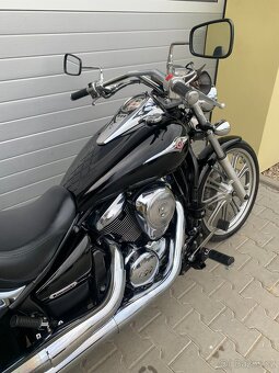Kawasaki VN 900 Custom - 12