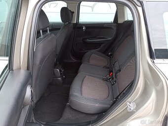 MINI COUNTRYMAN 2.0D 110kW 1. MAJITEL ČR - 12