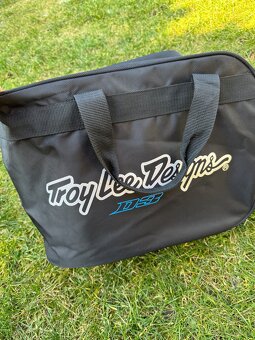 Troy Lee design - 12