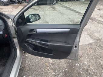 Opel Astra H 1.7 2006 - 12