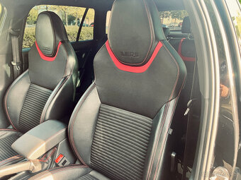 ŠKODA OCTAVIA vRS 2.0 TDi / 4x4 / CHALLENGE / TOP STAV - 12