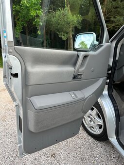 VW Multivan T4 Generation 2.5 TDi Webasto Tažne Nová STK - 12