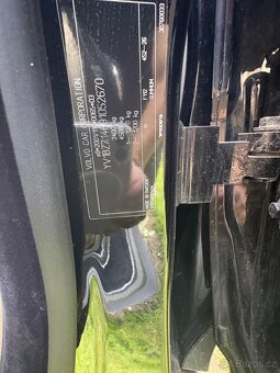 Volvo XC70 2,4 D5 136kw - 12