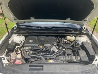 Prodám Camry 2.5 hybrid - 12