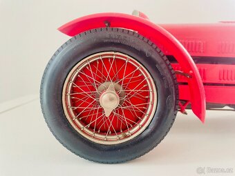 Alfa Romeo 8C 2300 Monza Pocher 1:8 - 12
