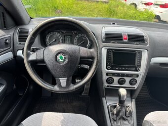 Škoda Octavia 2.0TFSI RS - 12