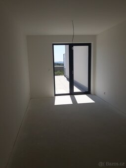 4+kk 112m2, terasa 95m2, skl.kóje 12m2 - 12