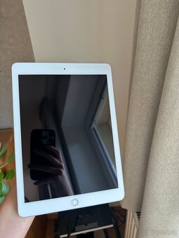 Ipad 6th Generation - 12