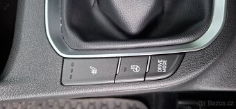 Hyundai i30 1.5 benzin - 12