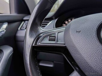 Škoda Octavia Combi 2.0 TDI Ambition - 12