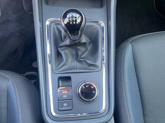 SEAT ATECA 1,6 TDI 85 KW NAVI KAMERA MANUÁL - 12