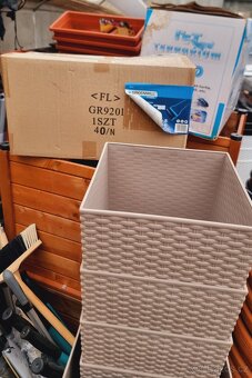 Prodám zboží ze zrušeného zahradního centra - 12