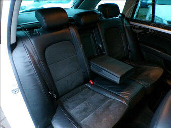 Škoda Superb 2,0 TSI 147kW CZ DSG ELEGANCE - 12