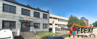 Pronájem 4 místností o celkové rozloze 199,06 m2 včetně soc. - 12