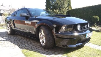 Ford Mustang GT California 2007 V8 4,6l manuál TOP ZVUK - 12