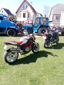 MV Agusta Brutale 910 - 12