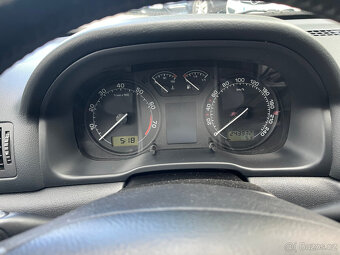 ŠKODA OCTAVIA  1,6 i  75 Kw  TOUR ,TAŽNÉ  - 12
