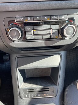 Volkswagen Tiguan, 2.0 TDI 103kw 4x4 NAVI,XENONY/141tkm/ - 12