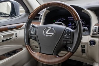 Lexus LS 600h L, 290 kW, automat, 2013, hybrid - 12