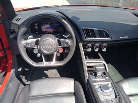 Audi R8 SPYDER 5,2 V10, 540 PS, Max.výbava, najeto 9 430 km - 12