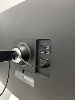 LG 32UN880-B – 31,5" 4K IPS, Ergo stojan, TOP stav - 12